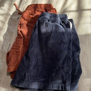 Men’s Medium Corduroy Shorts (2) Navy and Brown. New with tags. Smoke free home